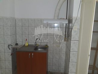 Apartament cu 2 camere de vanzare, confort 1, zona Tomis 4,  Constanta