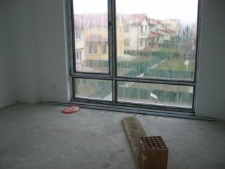 agentie imobiliara vand apartament semidecomandat, in zona Tomis Plus, orasul Constanta