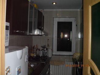 agentie imobiliara vand apartament nedecomandat, in zona Ciresica, orasul Constanta