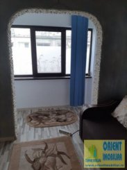 agentie imobiliara inchiriez apartament semidecomandat, in zona Casa de Cultura, orasul Constanta