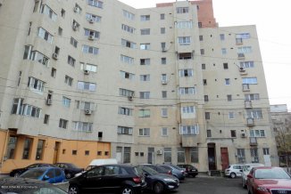 agentie imobiliara vand apartament decomandat, in zona Capitol, orasul Constanta