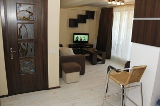 vanzare apartament cu 2 camere, semidecomandat, in zona Mamaia Nord, orasul Constanta