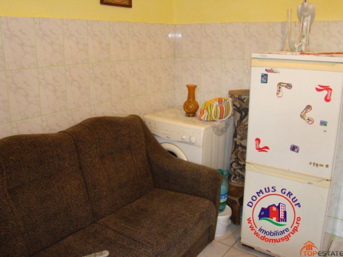 agentie imobiliara vand apartament decomandata, in zona Km 5, orasul Constanta