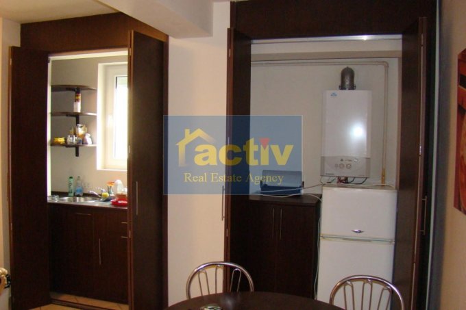 vanzare apartament cu 2 camere, decomandata, in zona Mamaia statiune, orasul Constanta