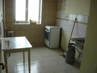 Constanta, zona Tomis 3, apartament cu 2 camere de vanzare