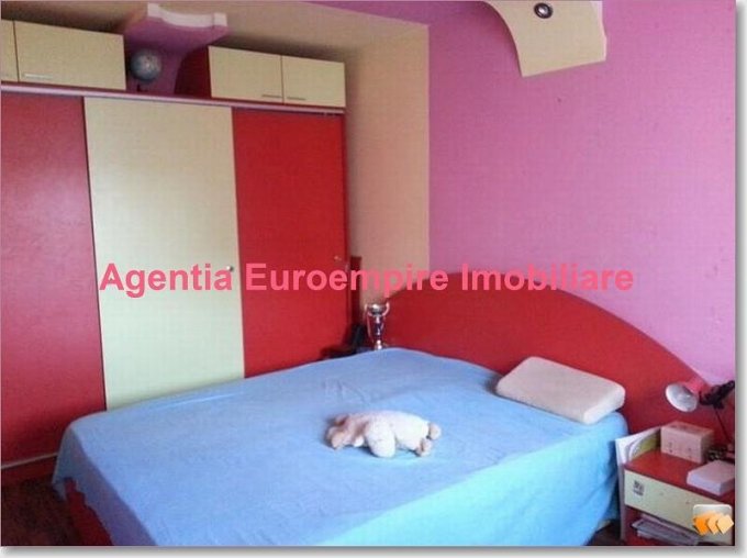 vanzare apartament cu 2 camere, decomandat, in zona Primo, orasul Constanta