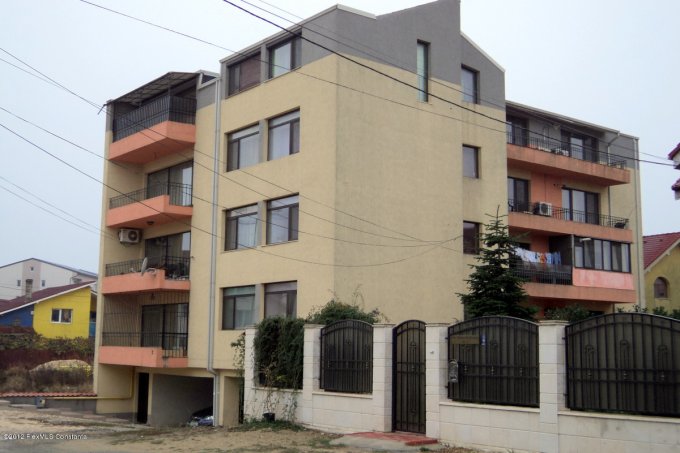 agentie imobiliara vand apartament decomandat, in zona Compozitorilor, orasul Constanta
