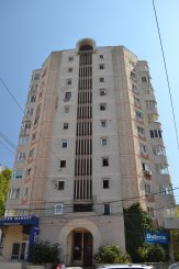 inchiriere apartament cu 3 camere, decomandat, in zona Spitalul Militar, orasul Constanta