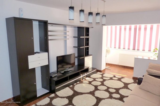 Apartament cu 3 camere de vanzare, confort 1, zona Faleza Nord,  Constanta
