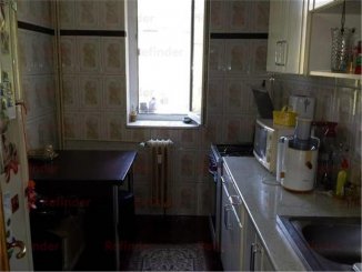 agentie imobiliara vand apartament decomandat, in zona Tomis 2, orasul Constanta