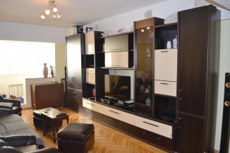 Apartament cu 3 camere de vanzare, confort 1, zona Tomis 1,  Constanta