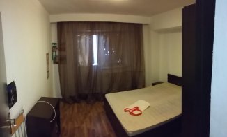 Constanta, zona Casa de Cultura, apartament cu 3 camere de vanzare