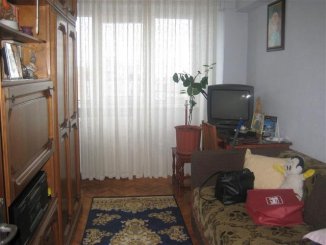 agentie imobiliara vand apartament decomandata, in zona Casa de Cultura, orasul Constanta