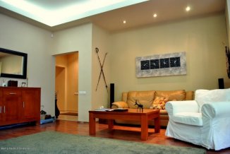vanzare apartament cu 3 camere, decomandat, in zona Centru, orasul Constanta