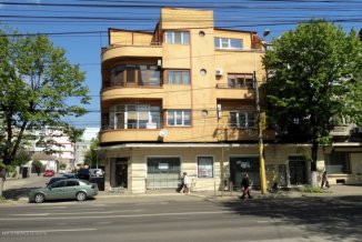 agentie imobiliara vand apartament decomandat, in zona Centru, orasul Constanta