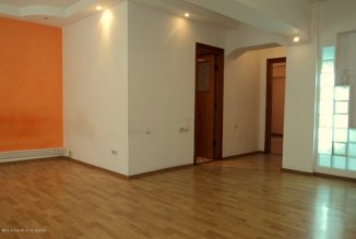 vanzare apartament cu 3 camere, decomandat, in zona Tomis 3, orasul Constanta