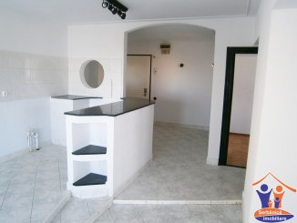  Constanta, zona B-dul Mamaia, apartament cu 3 camere de vanzare