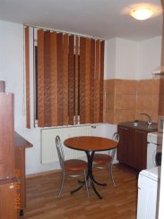  Constanta, zona Centru, apartament cu 3 camere de inchiriat, Mobilat clasic
