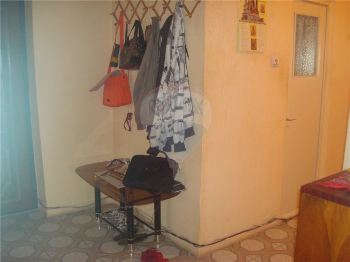 Apartament cu 3 camere de vanzare, confort Lux, zona Gara,  Constanta