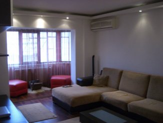  Constanta, zona Casa de Cultura, apartament cu 3 camere de vanzare