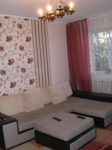 vanzare apartament cu 3 camere, decomandat, in zona ICIL, orasul Constanta