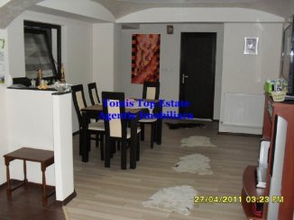 Apartament cu 3 camere de vanzare, confort Lux, Constanta