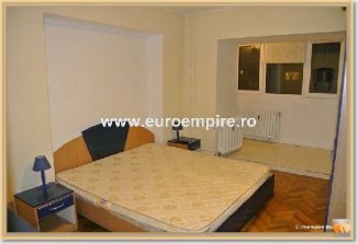 inchiriere apartament cu 3 camere, decomandat, in zona Stadion, orasul Constanta