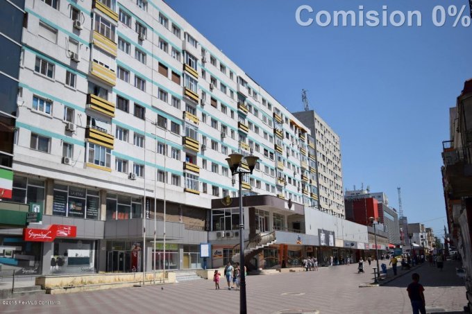 Apartament cu 4 camere de vanzare, confort 1, zona Centru,  Constanta