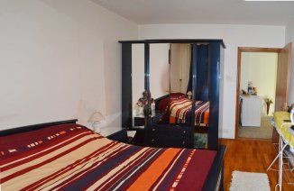  Constanta, zona Trocadero, apartament cu 4 camere de vanzare