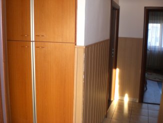 agentie imobiliara inchiriez apartament decomandat, in zona Soleta, orasul Constanta