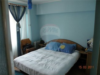 Apartament cu 4 camere de vanzare, confort Lux, zona Far,  Constanta
