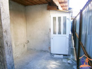 Casa de vanzare cu 2 camere, in zona Inel 2, Constanta