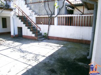agentie imobiliara vand Casa cu 4 camere, zona Palas, orasul Constanta