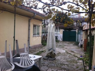  Constanta, zona Spitalul Militar, casa cu 5 camere de vanzare de la agentie imobiliara