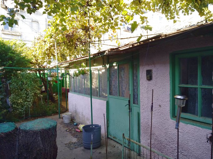 Casa de vanzare cu 5 camere, in zona Palas, Constanta