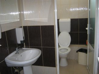 vanzare Spatiu comercial 472 mp, 3 grupuri sanitare, zona Km 4, orasul Constanta