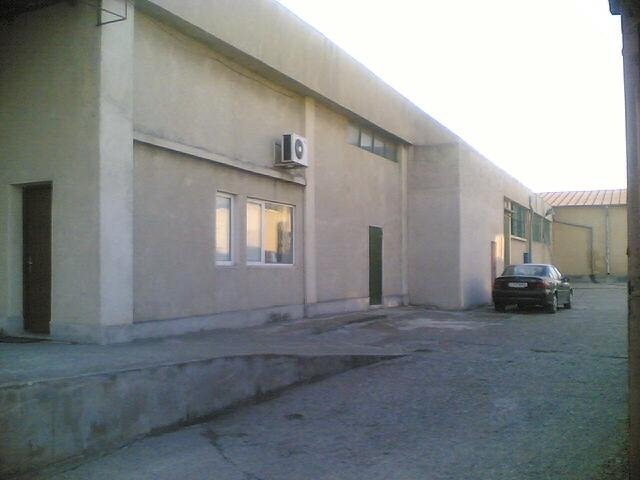proprietar vand Spatiu industrial  camere, 900 metri patrati, in zona Inel 2, orasul Constanta