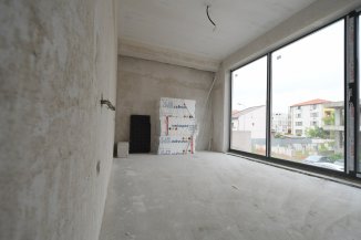vanzare vila de la agentie imobiliara, cu 1 etaj, 4 camere, in zona Compozitorilor, orasul Constanta