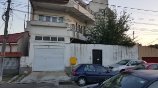 vanzare vila de la proprietar, cu 2 etaje, 4 camere, in zona Delfinariu, orasul Constanta