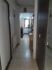 vanzare apartament cu 2 camere, decomandat, in zona Centru, orasul Buftea