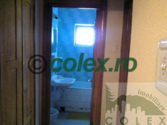 agentie imobiliara vand apartament decomandat, in zona Ultracentral, orasul Sinaia