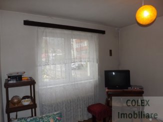 Apartament cu 2 camere de vanzare, confort 1, zona Cezar Petrescu,  Busteni Prahova