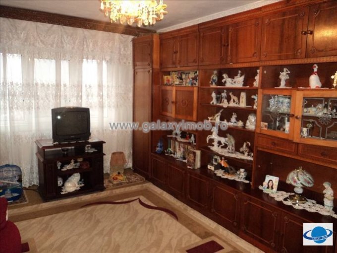 Apartament cu 2 camere de vanzare, confort 1, zona Mihai Bravu,  Ploiesti Prahova