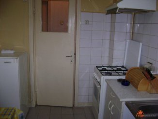 Apartament cu 2 camere de inchiriat, confort 1, zona Democratiei,  Ploiesti Prahova