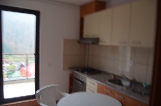 vanzare apartament cu 2 camere, decomandat, in zona Izvor, orasul Sinaia