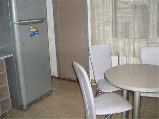  Prahova Ploiesti, zona Ultracentral, apartament cu 3 camere de inchiriat