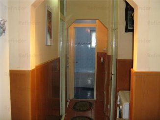 vanzare apartament cu 3 camere, decomandat, in zona Mihai Bravu, orasul Ploiesti
