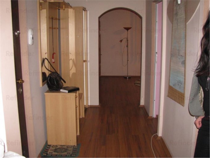 Apartament cu 3 camere de inchiriat, confort 1, zona 9 Mai,  Ploiesti Prahova