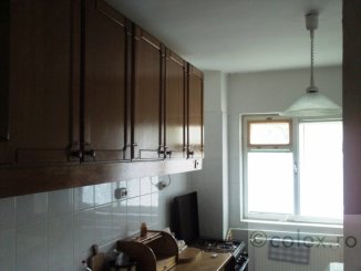 Apartament cu 3 camere de vanzare, confort 1, zona Semicentral,  Azuga Prahova