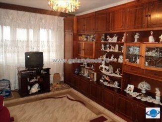vanzare apartament cu 3 camere, decomandata, in zona Mihai Bravu, orasul Ploiesti